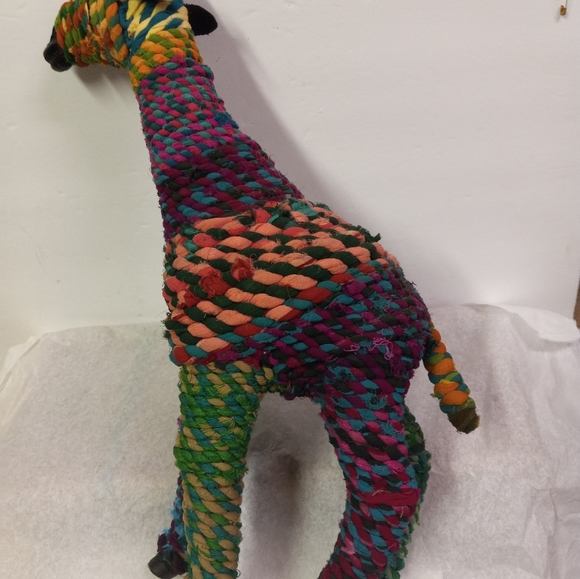 Vtge Handcrafted Camel Multi-Color Woven Rug 15" Life-like hoofs ,mouth & eyes - Picture 4 of 10